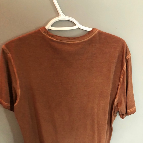 Lululemon 5 year Tee - Picture 2 of 2
